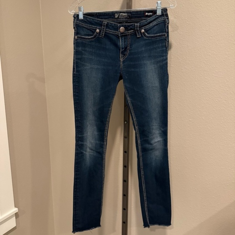 Silver Suki Super Stretch women’s size 28/31 super skinny jeans